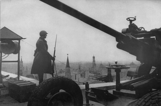 День Победы пост на крыше Москва